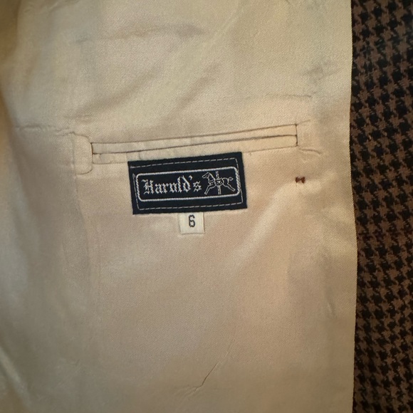 Harold’s brown tweed woman’s blazer - Picture 4 of 8